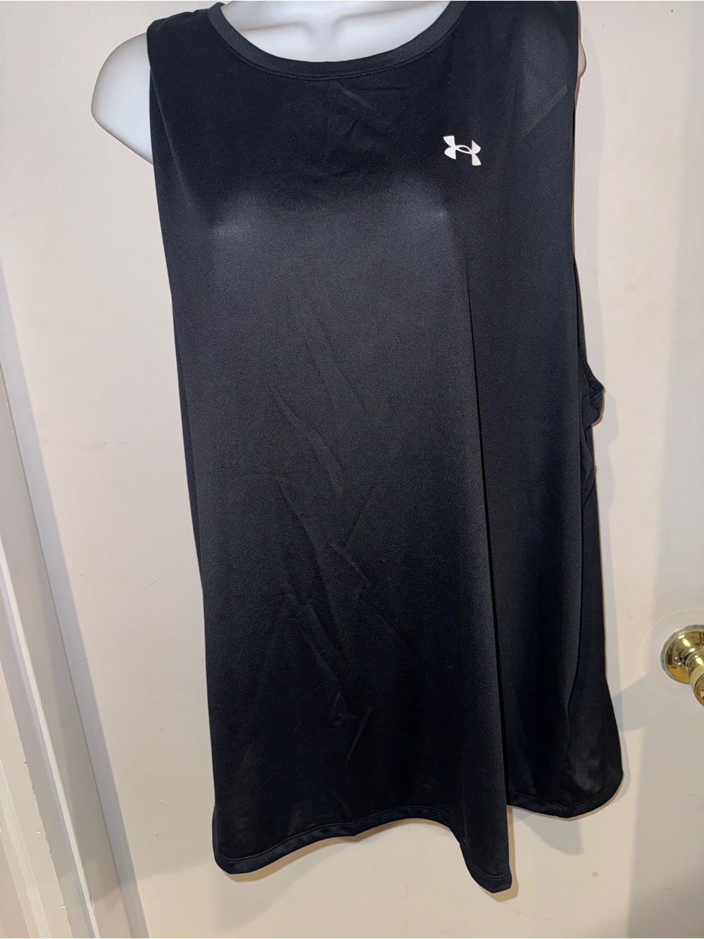 Under Armour Thin quick dry Black Sleeveless Athletic tank top plus size 3X NWT